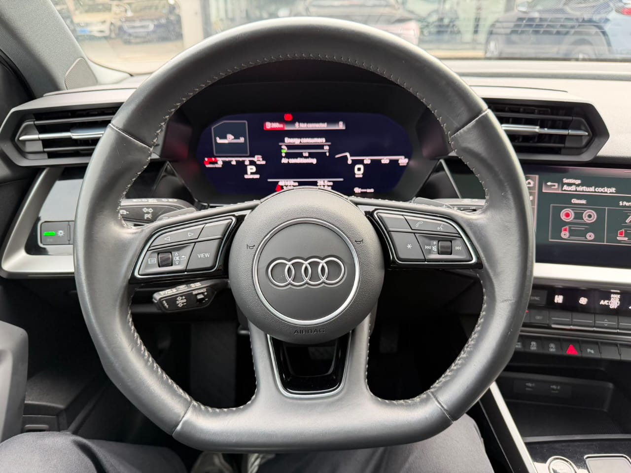 Audi A3L Limousine 35 TFSI Luxury Sport