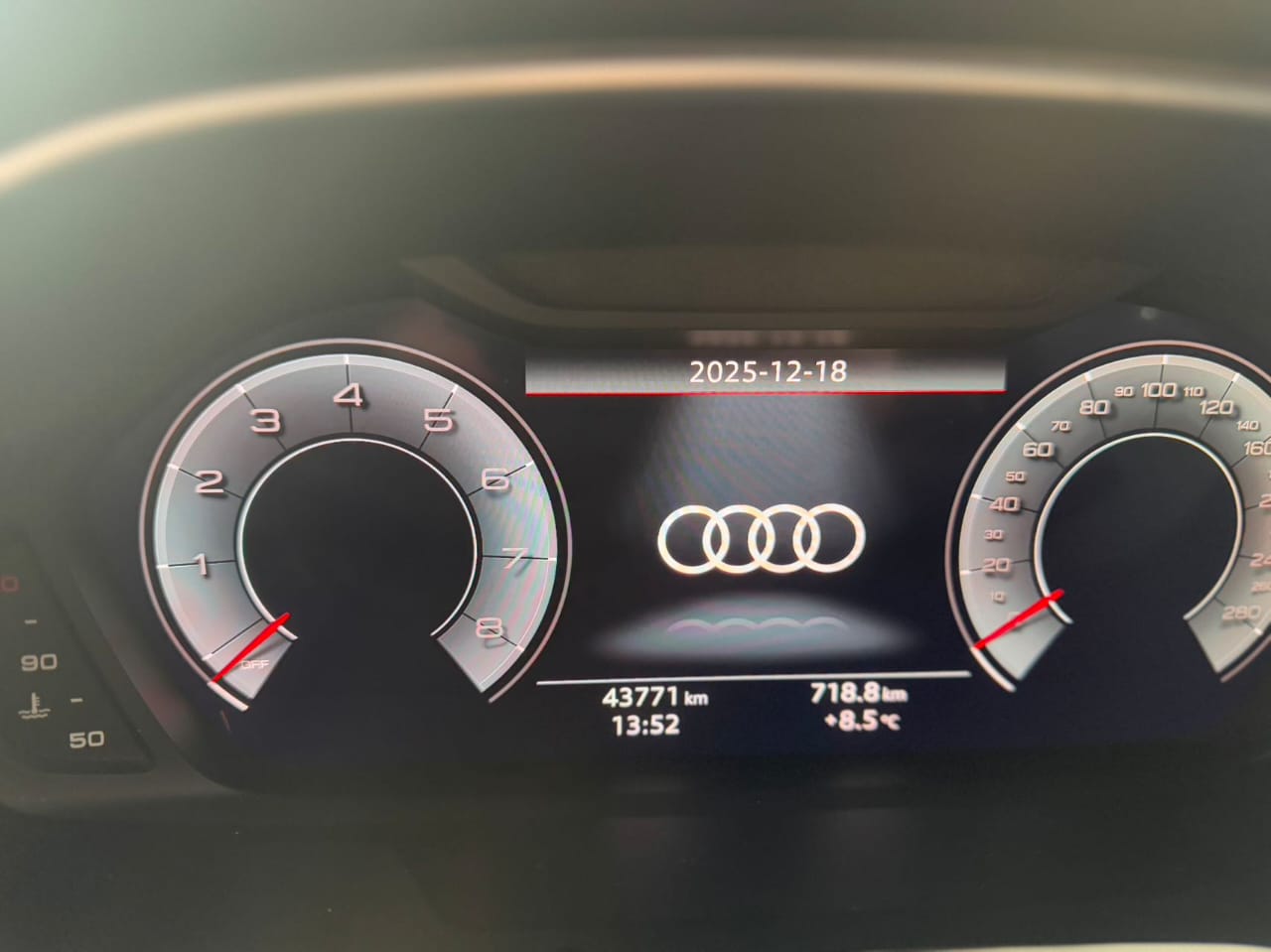 Audi Q3 35 TFSI Stylish &amp; Elegant Edition