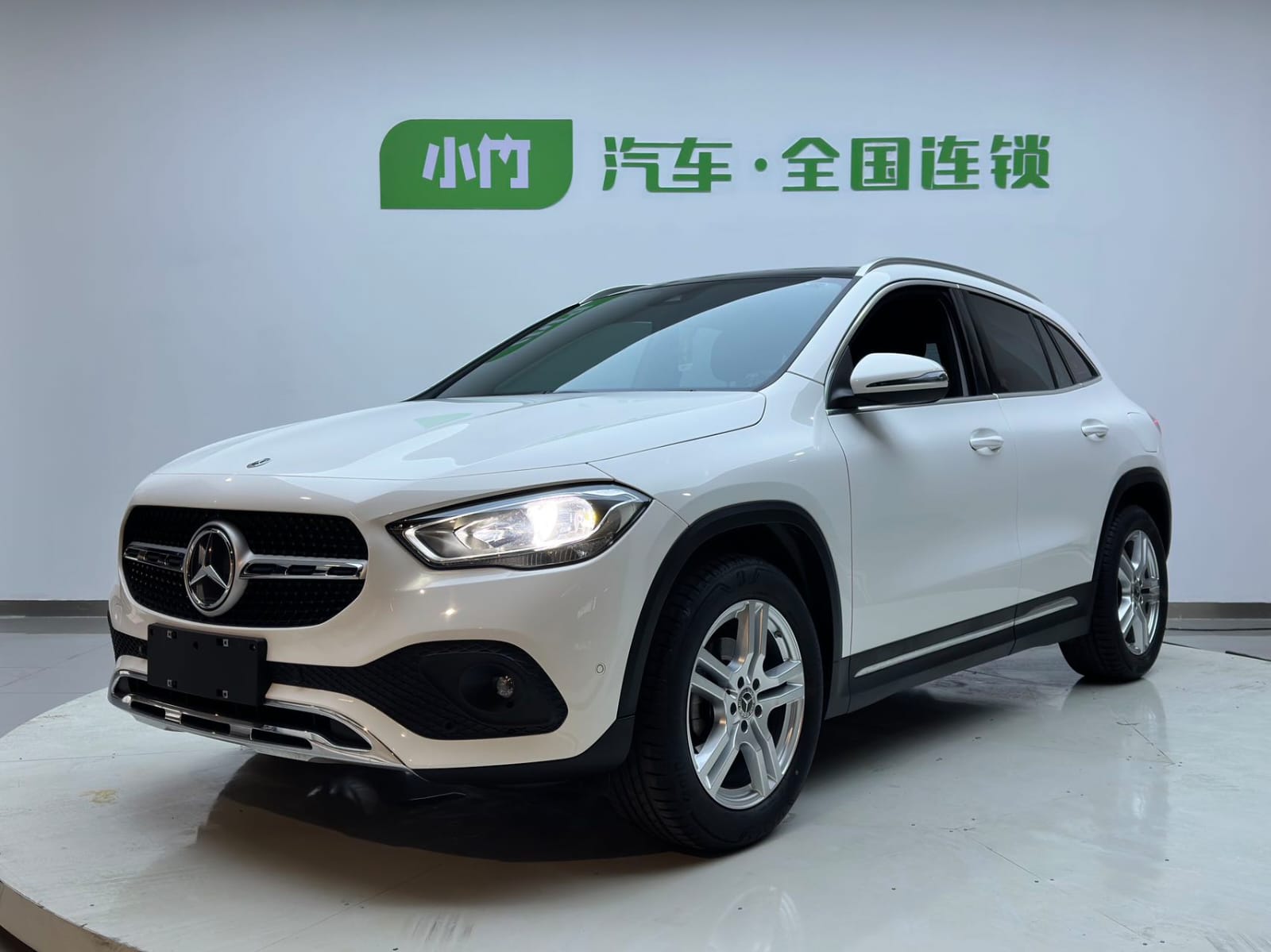 Mercedes-Benz GLA 180