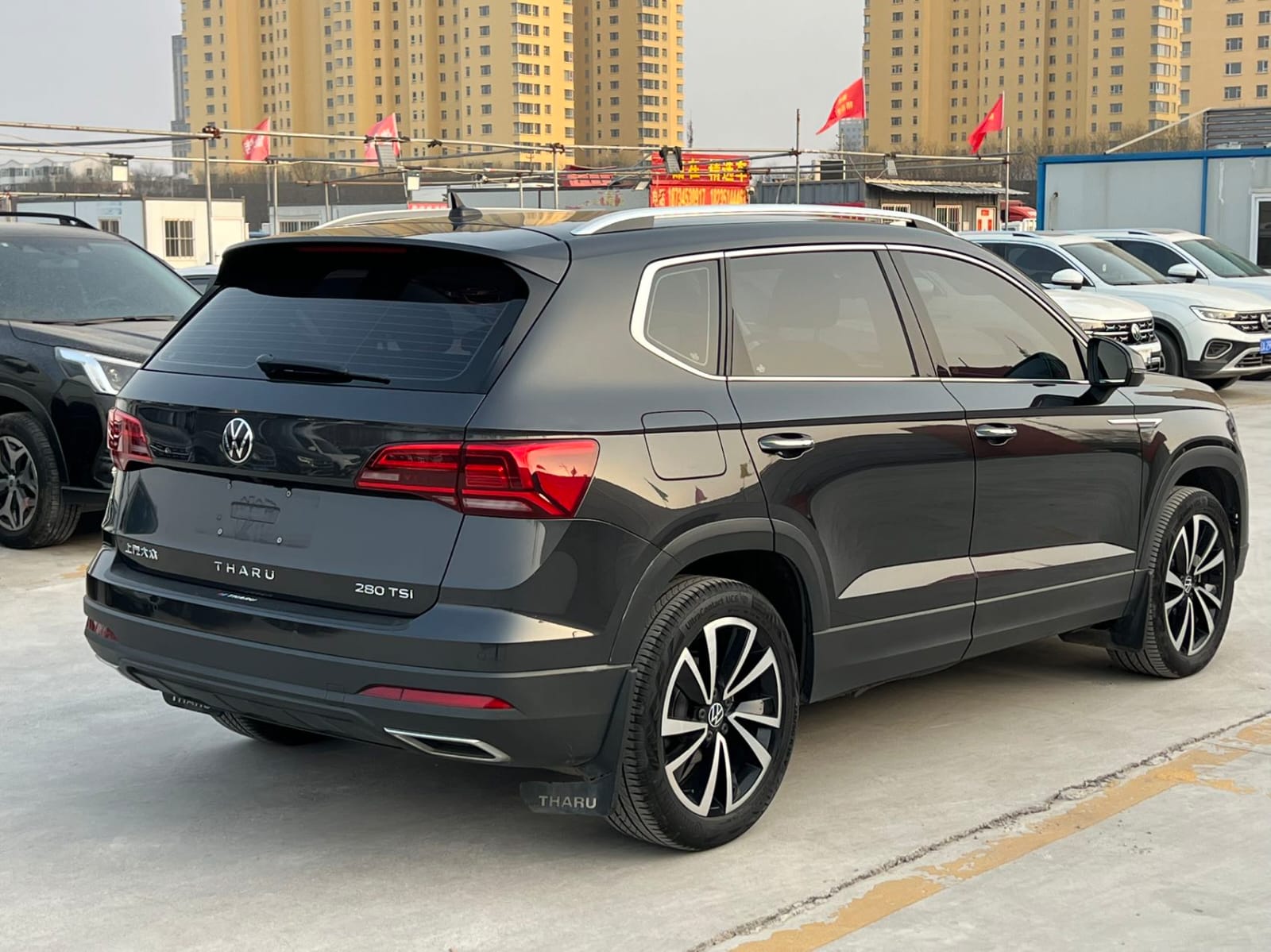 Volkswagen Tharu 280TSI Deluxe Edition