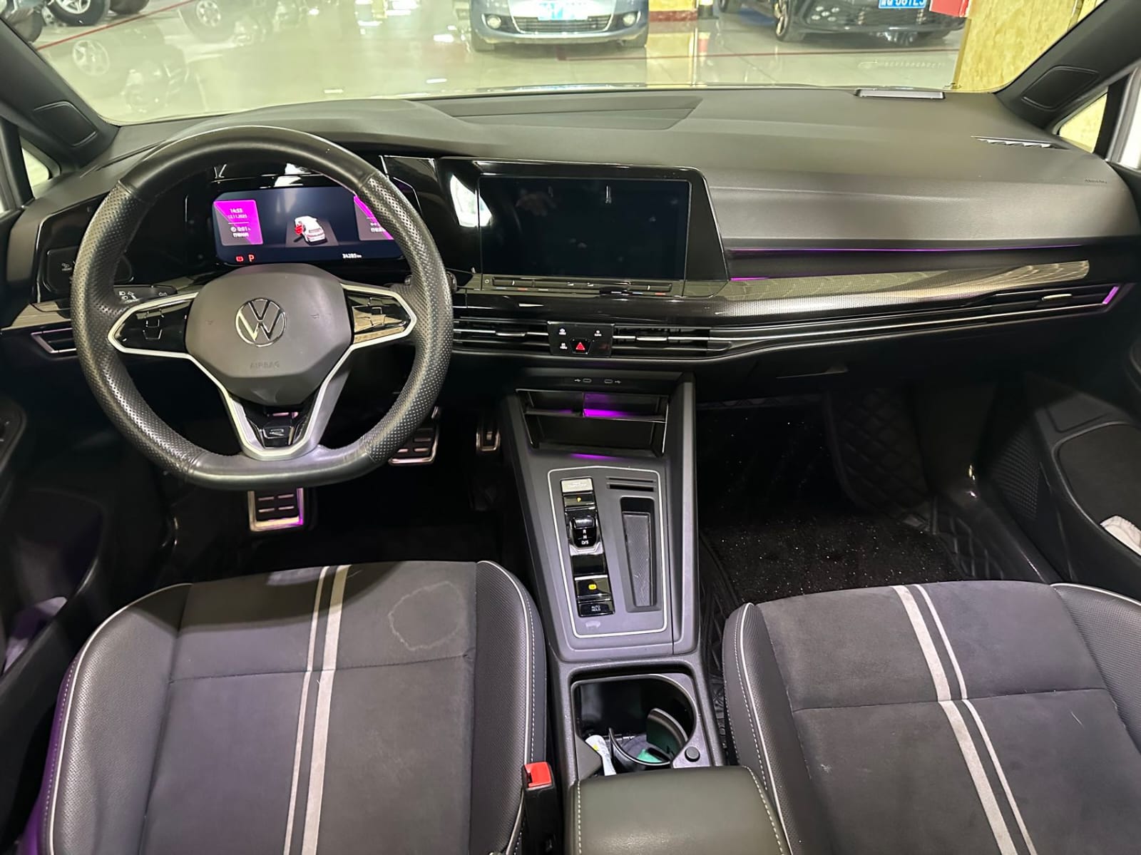 Volkswagen Golf 280TSI DSG R-Line