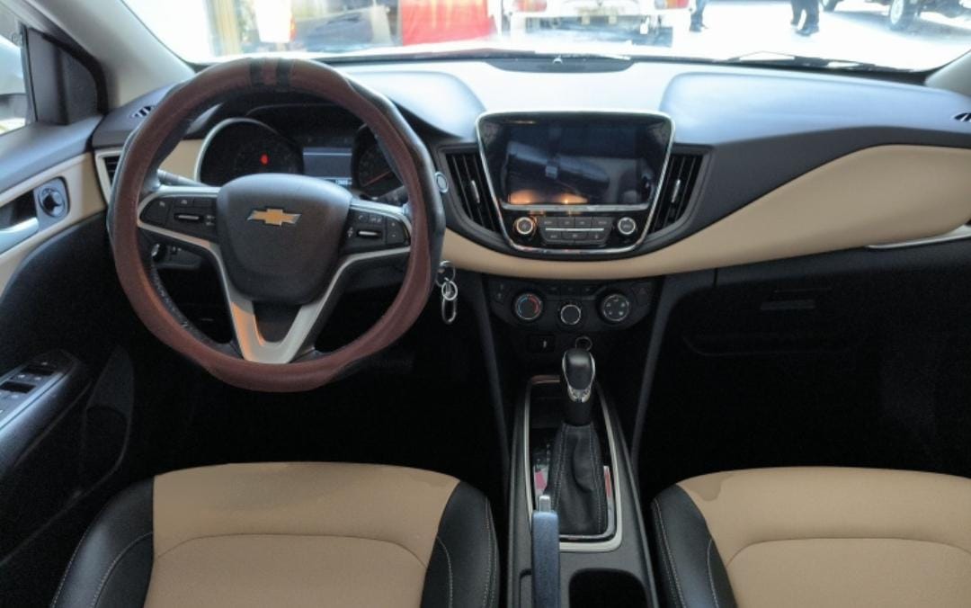 Chevrolet Monza 320 Automatic Enjoy Skylight Edition