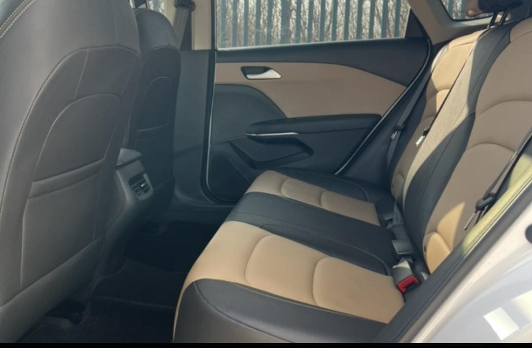 Chevrolet Monza 320 Automatic Enjoy Skylight Edition