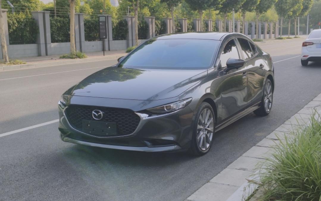 Mazda 3 Axela 2022 2.0L Automatic Quality Edition