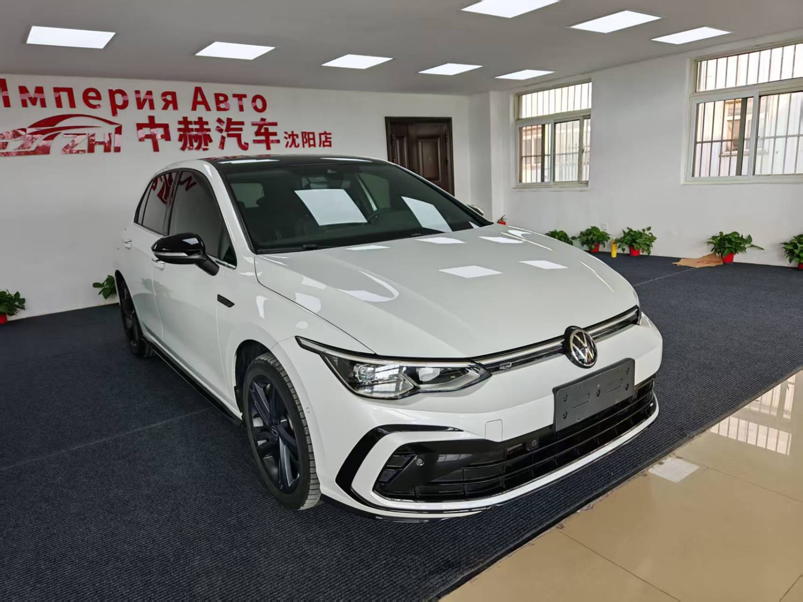 Volkswagen Golf 280TSI DSG R-Line
