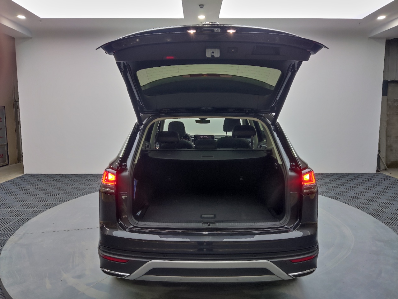 Volkswagen Tayron 280TSI Deluxe Plus Premium Edition