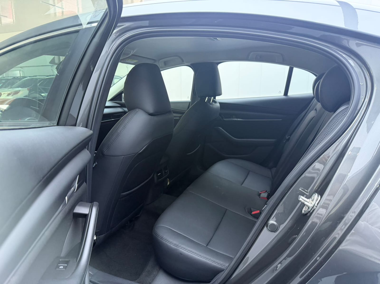 Mazda 3 Axela 1.5L Automatic