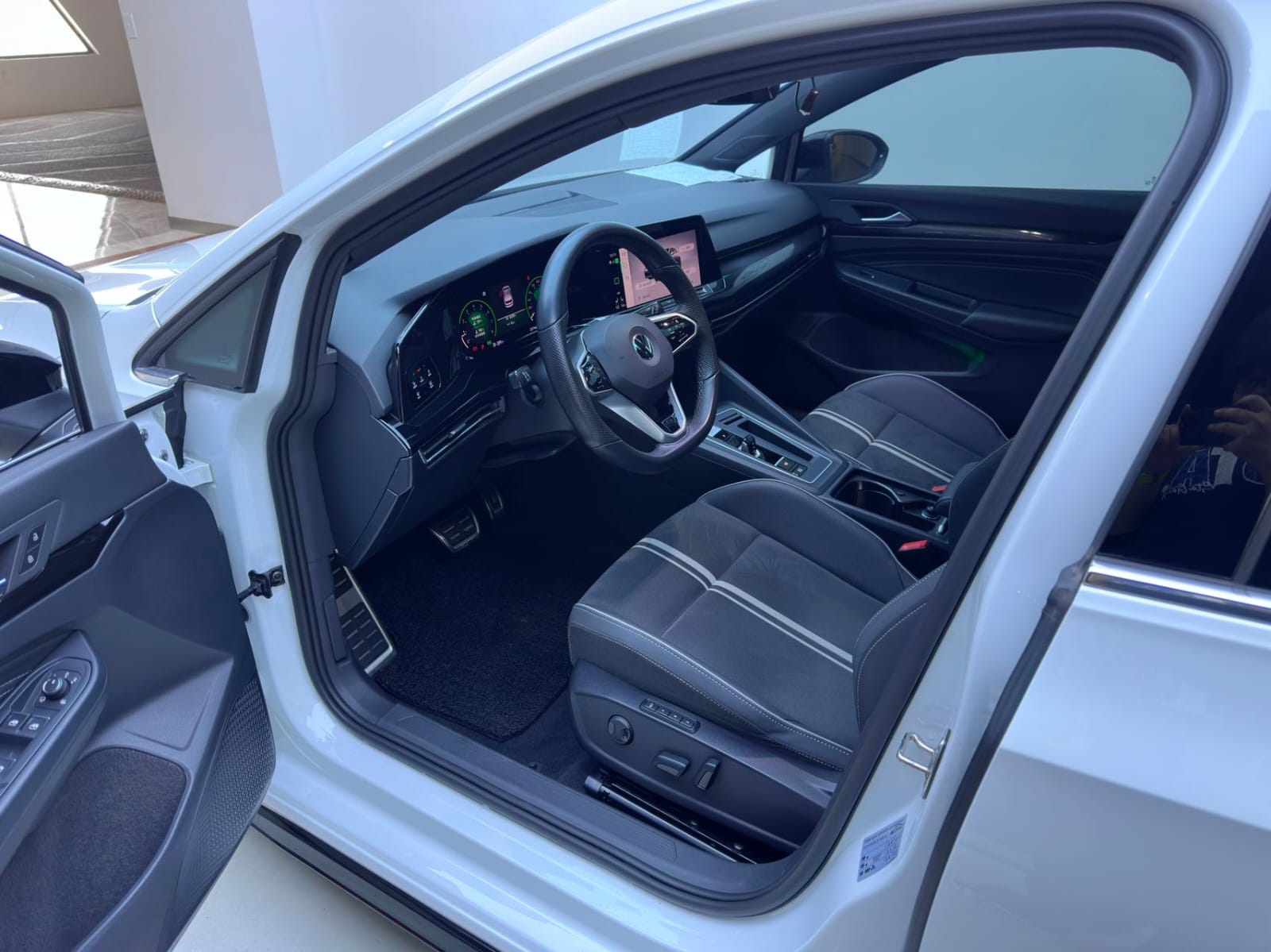 Volkswagen Golf 280TSI DSG R-Line