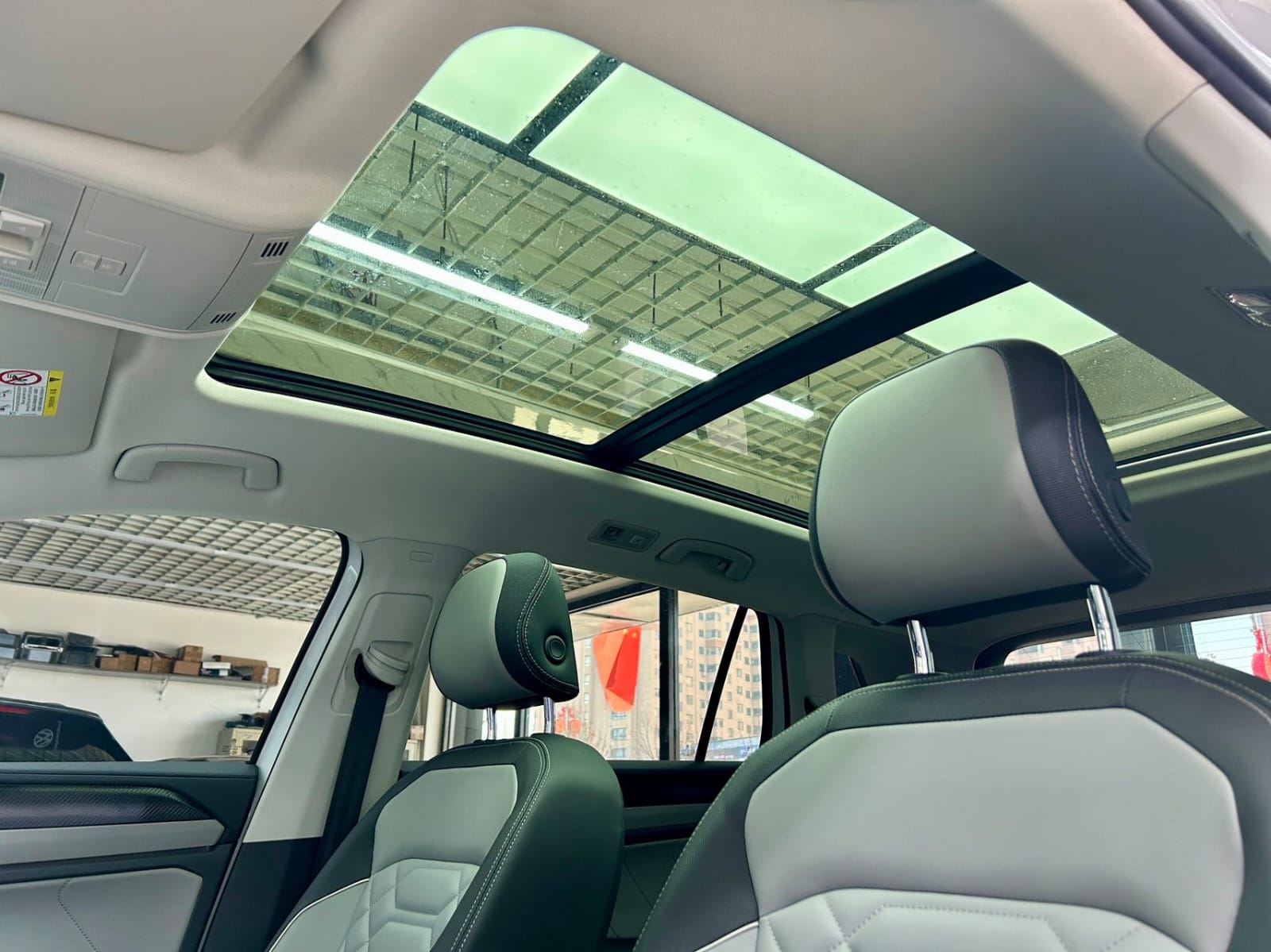 Volkswagen Tayron 280TSI Deluxe Plus Premium Edition