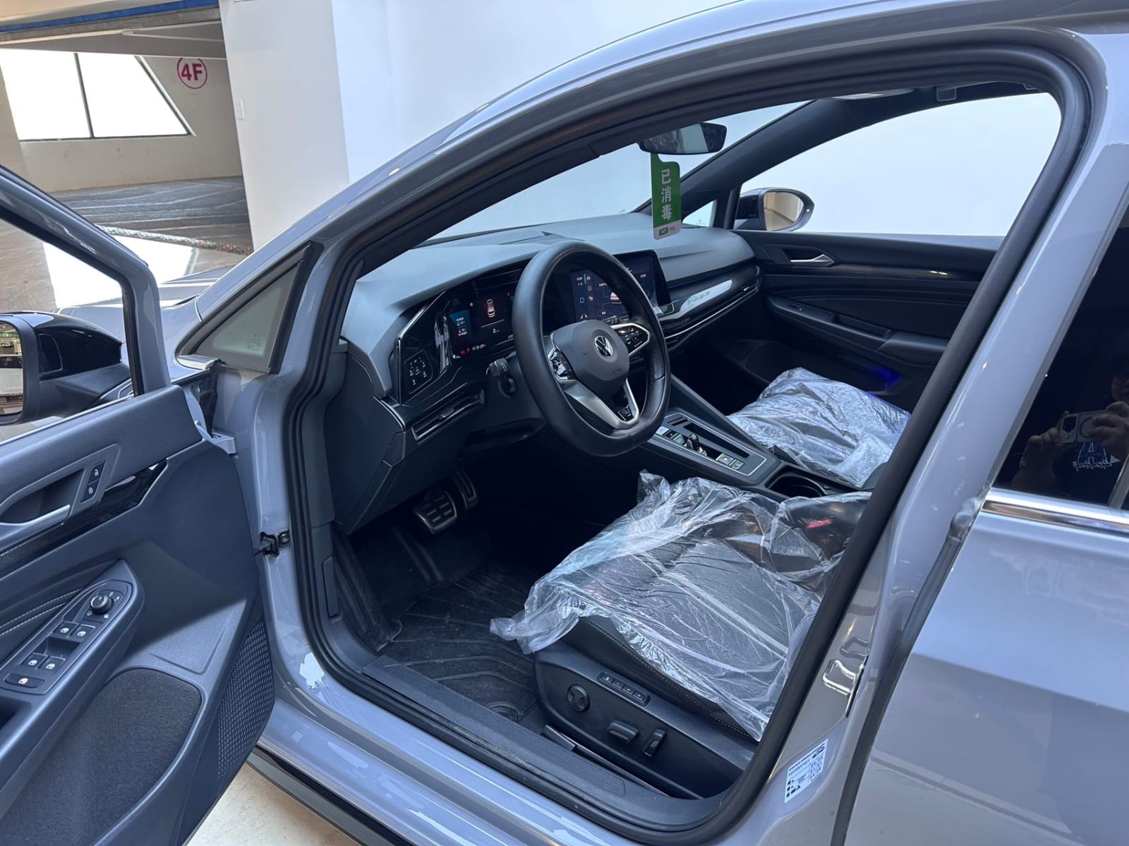 Volkswagen Golf 280TSI DSG R-Line