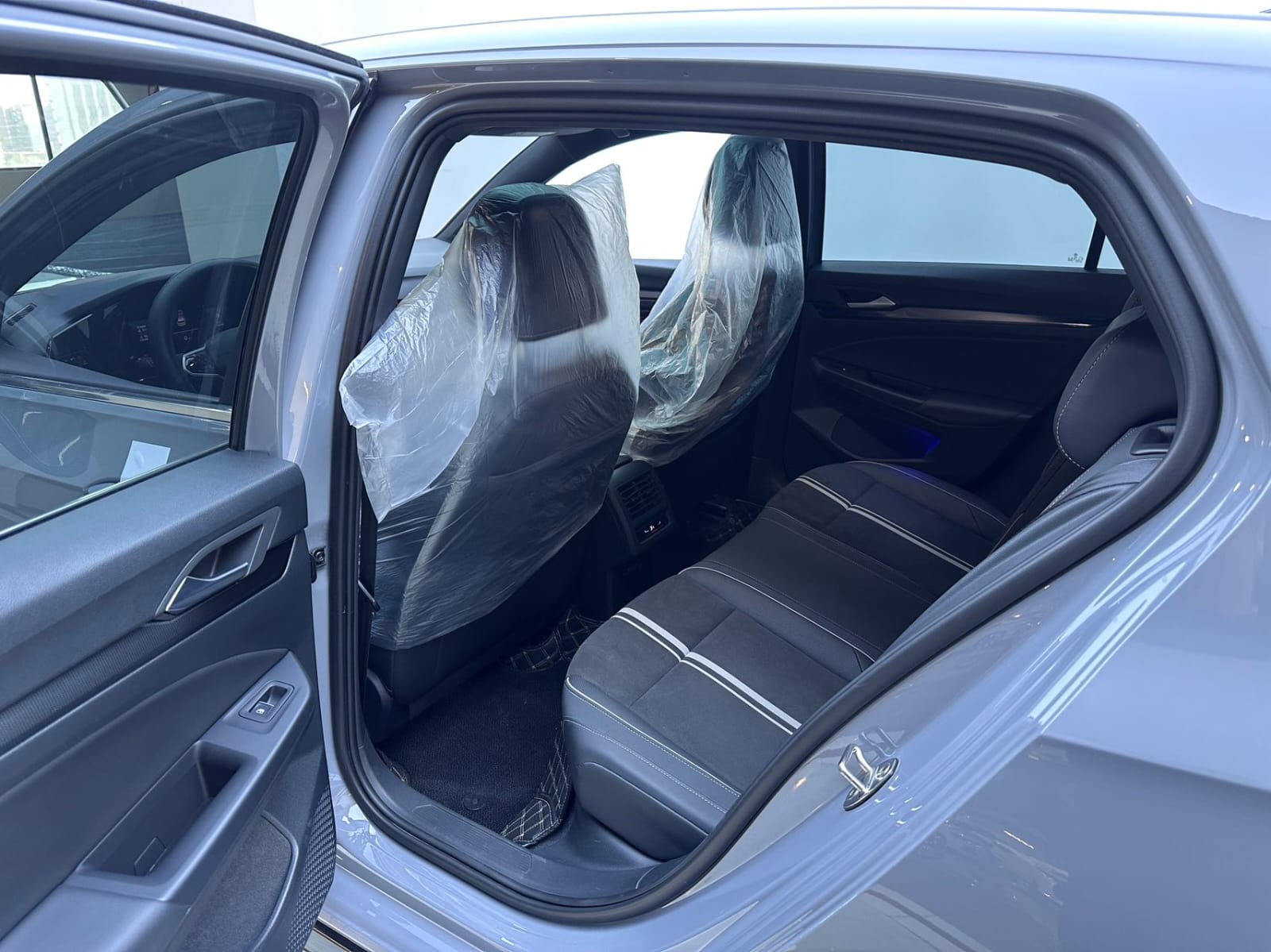 Volkswagen Golf 280TSI DSG R-Line