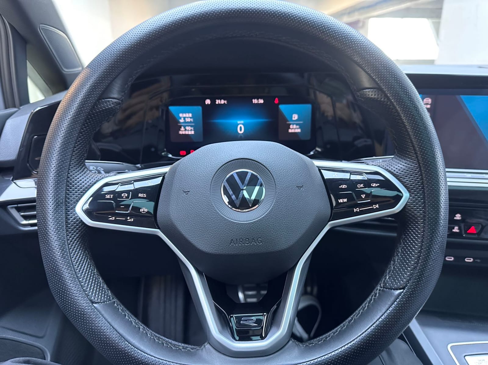 Volkswagen Golf 280TSI DSG R-Line