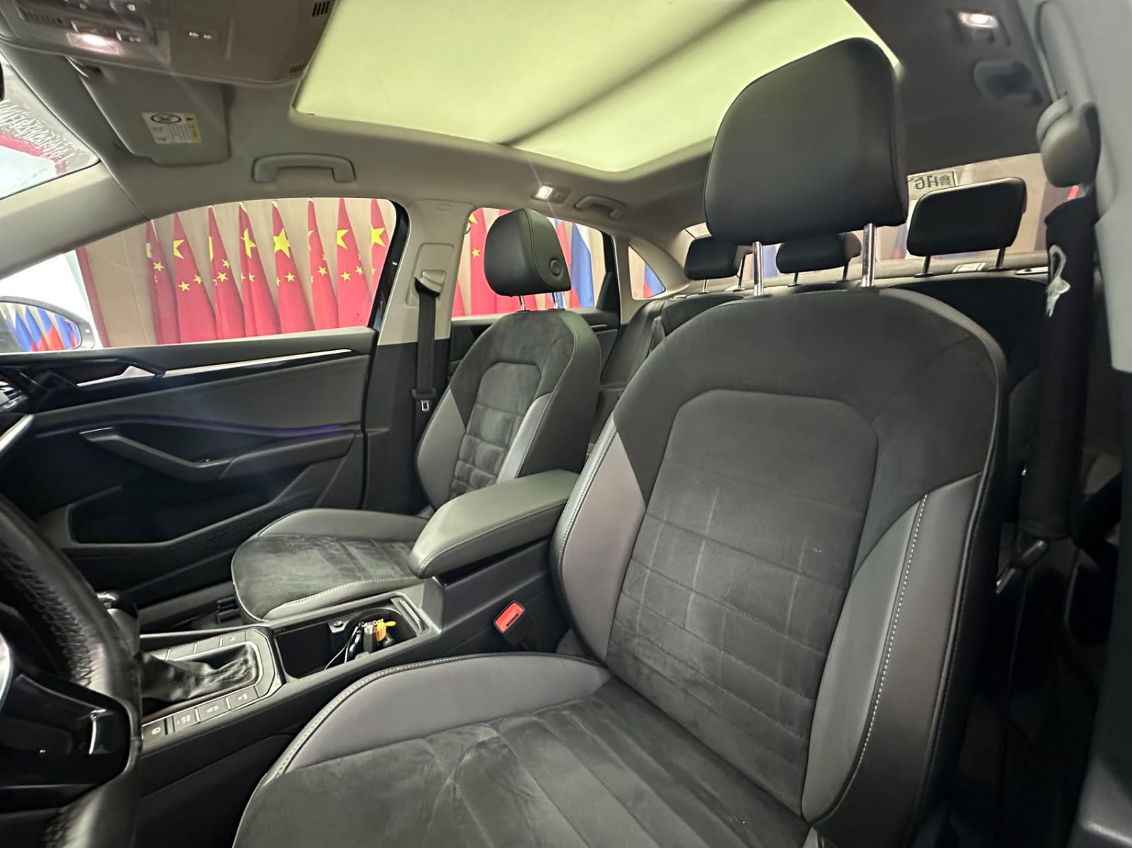 Volkswagen Sagitar 280TSI DSG Premium Edition