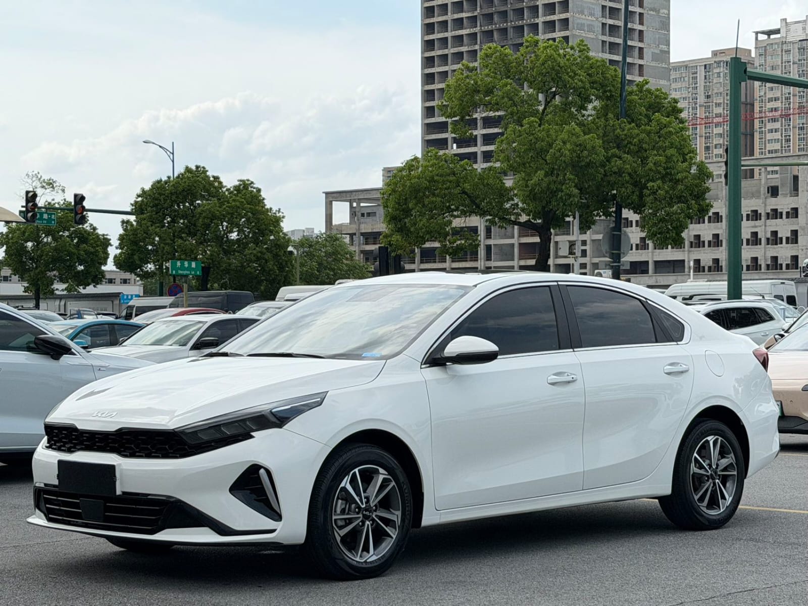Kia K3 1.5L CVT Deluxe Edition