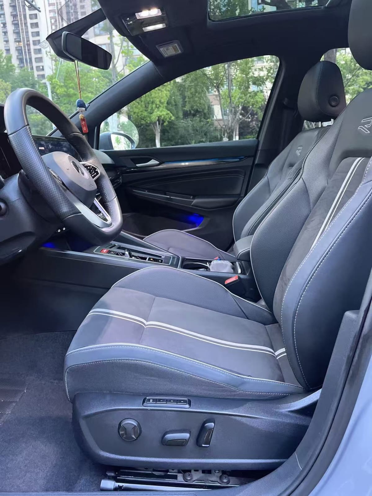 Volkswagen Golf 8 R-Line 280TSI Lite