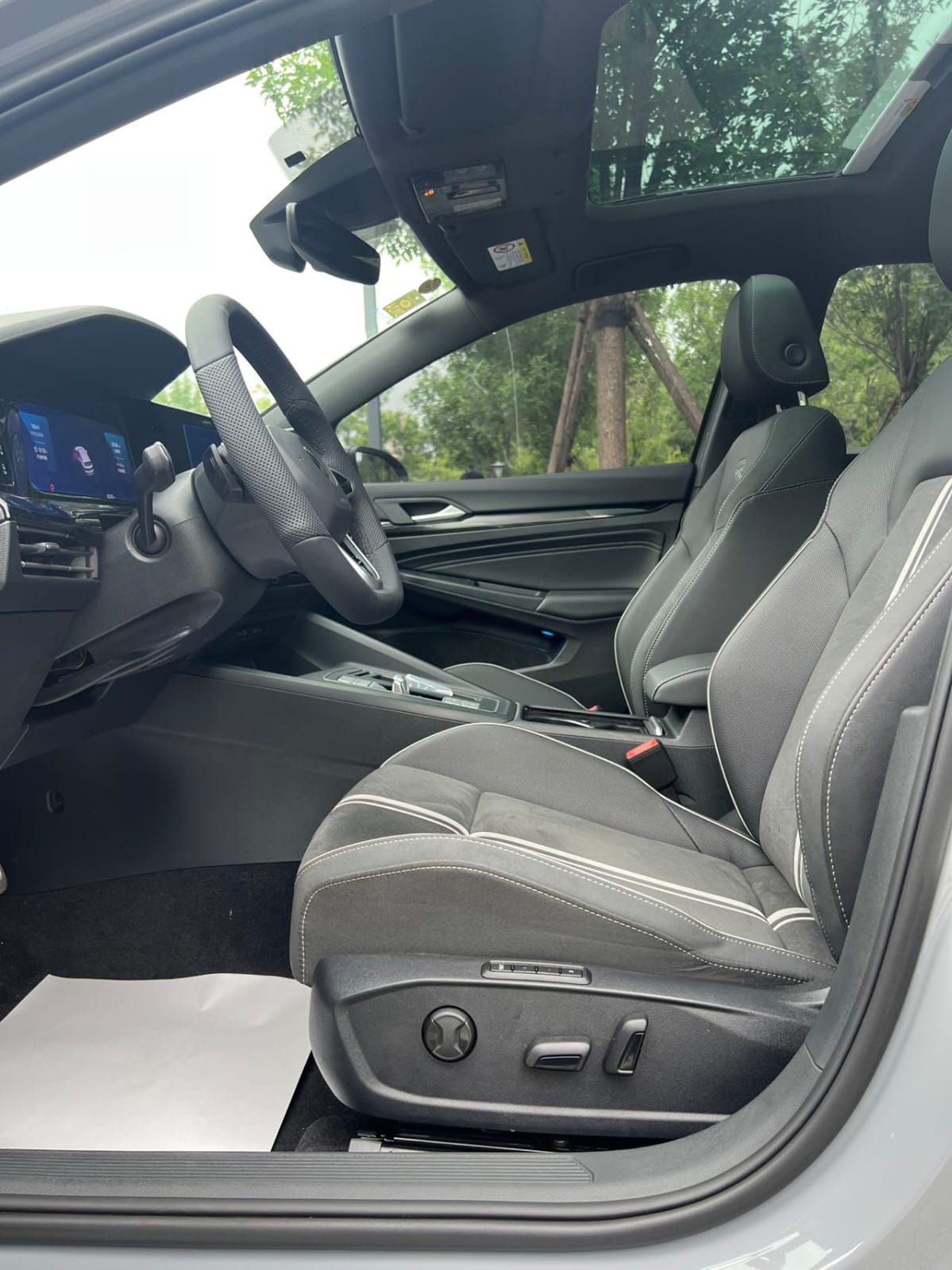 Volkswagen Golf 280TSI DSG R-Line