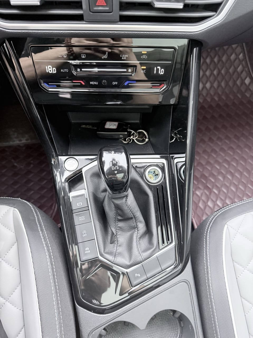 Volkswagen Tayron 280TSI Deluxe PLUS Premium Edition