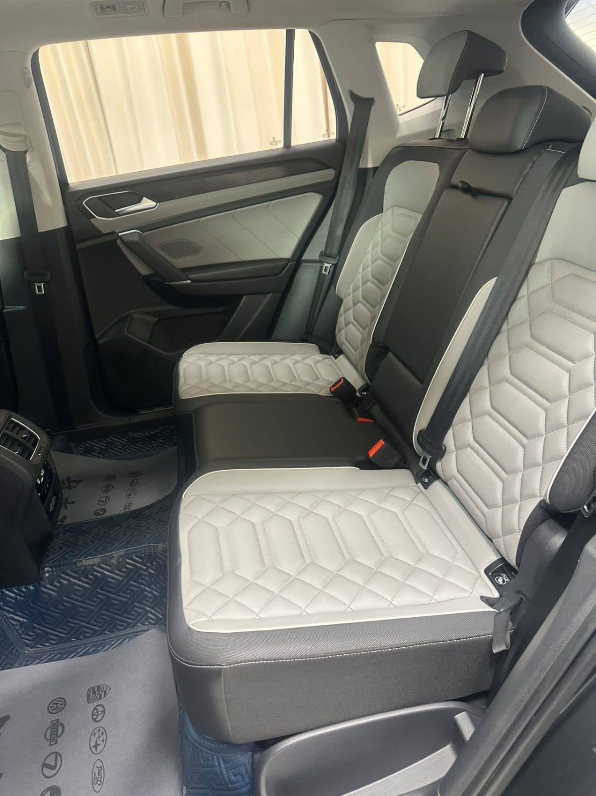 Volkswagen Tayron 280TSI Deluxe Plus Premium Edition