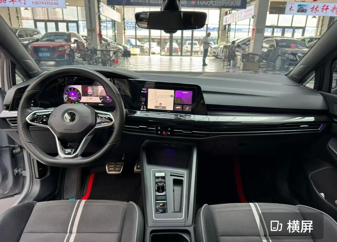 Volkswagen Golf 280TSI DSG R-Line