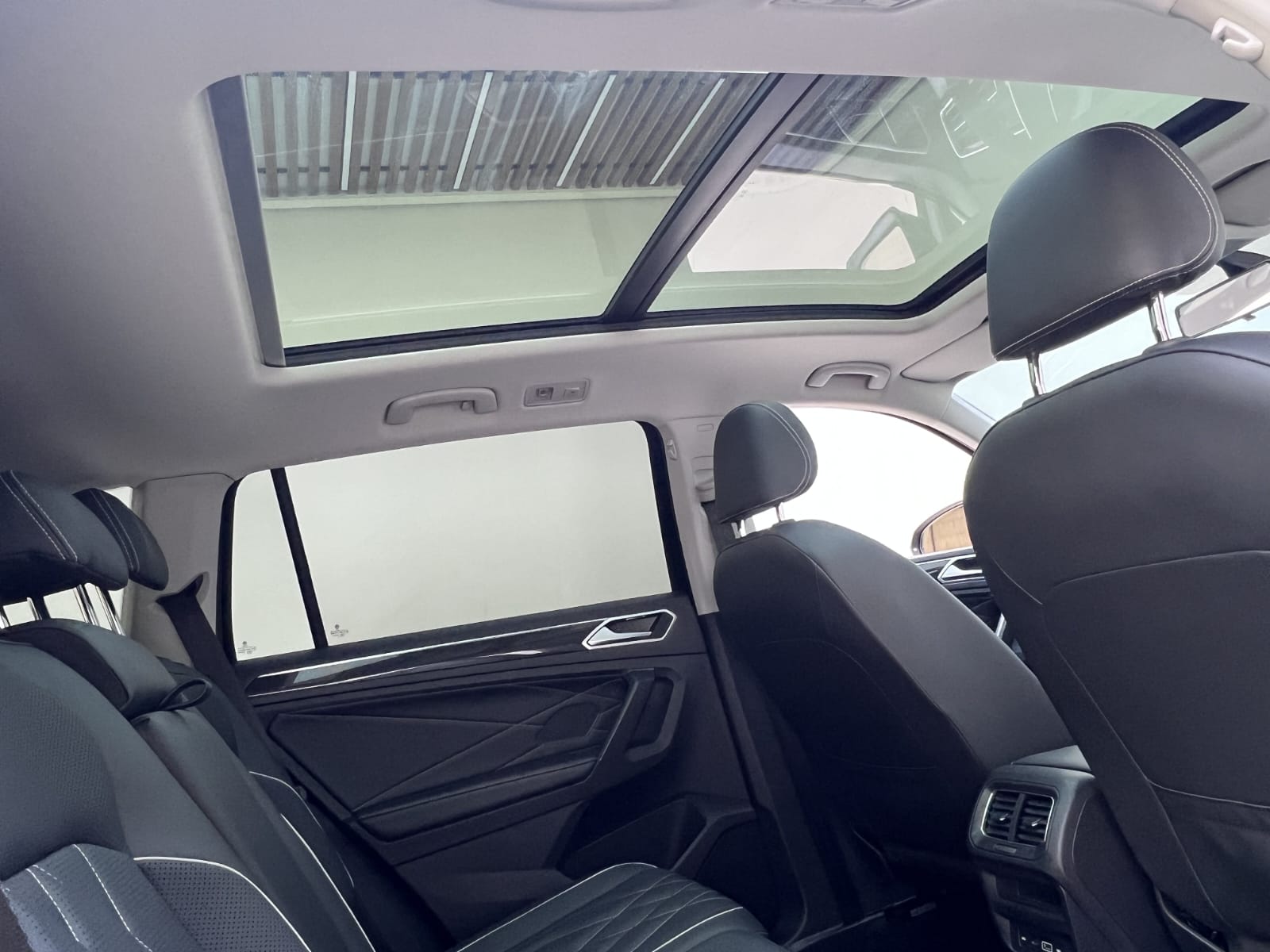 Volkswagen Tiguan L 280TSI Automatic Two-Drive Moving Creator Limited Edition