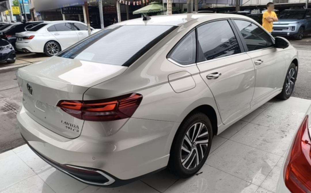Volkswagen Lavida 280TSI DSG
