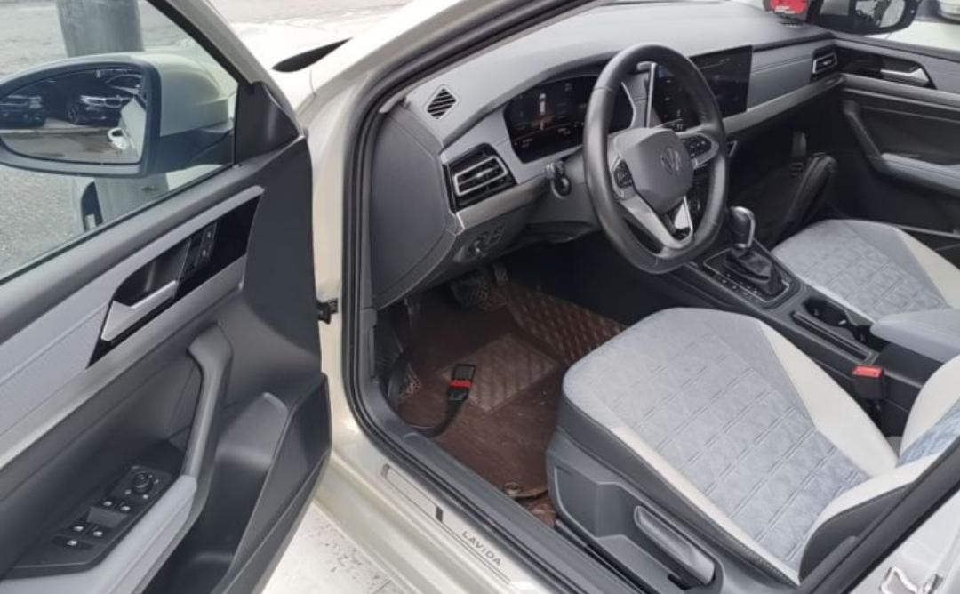 Volkswagen Lavida 280TSI DSG
