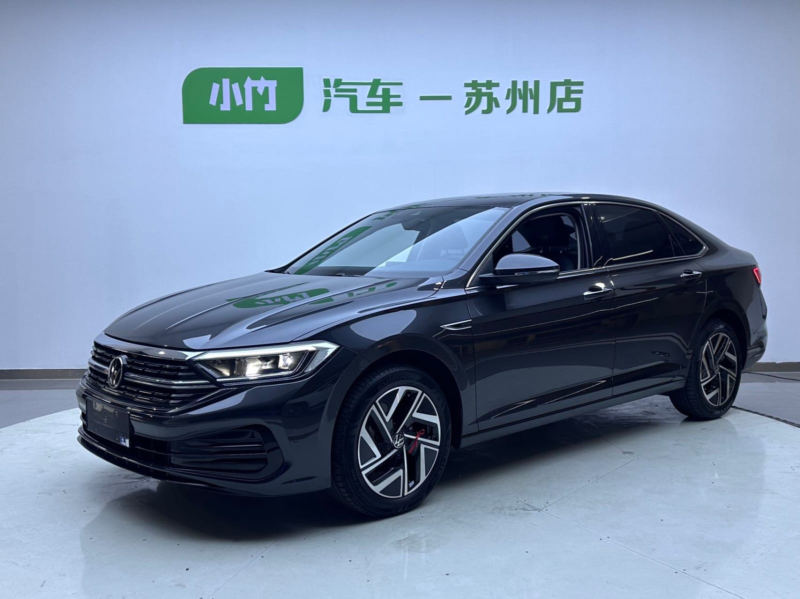 Volkswagen Sagitar 280TSI DSG Overpass Plus Edition