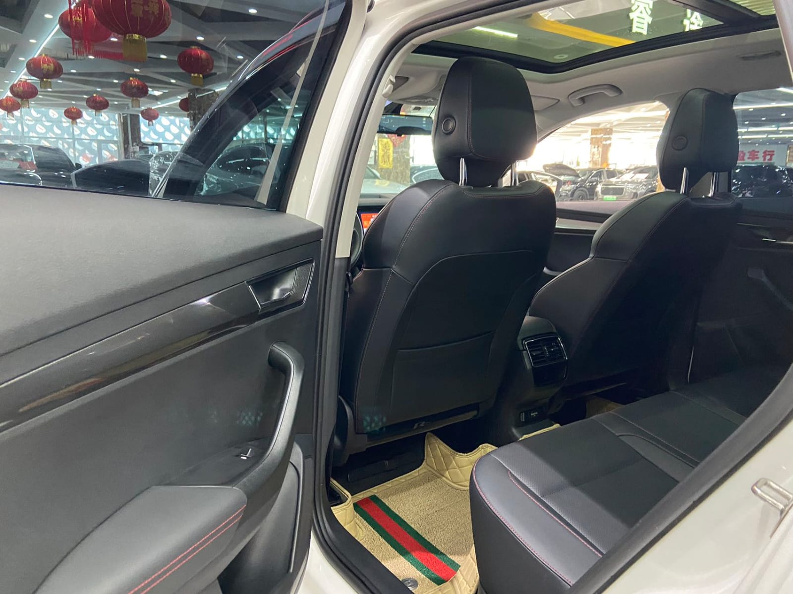Skoda Karoq 1.4T Deluxe Edition