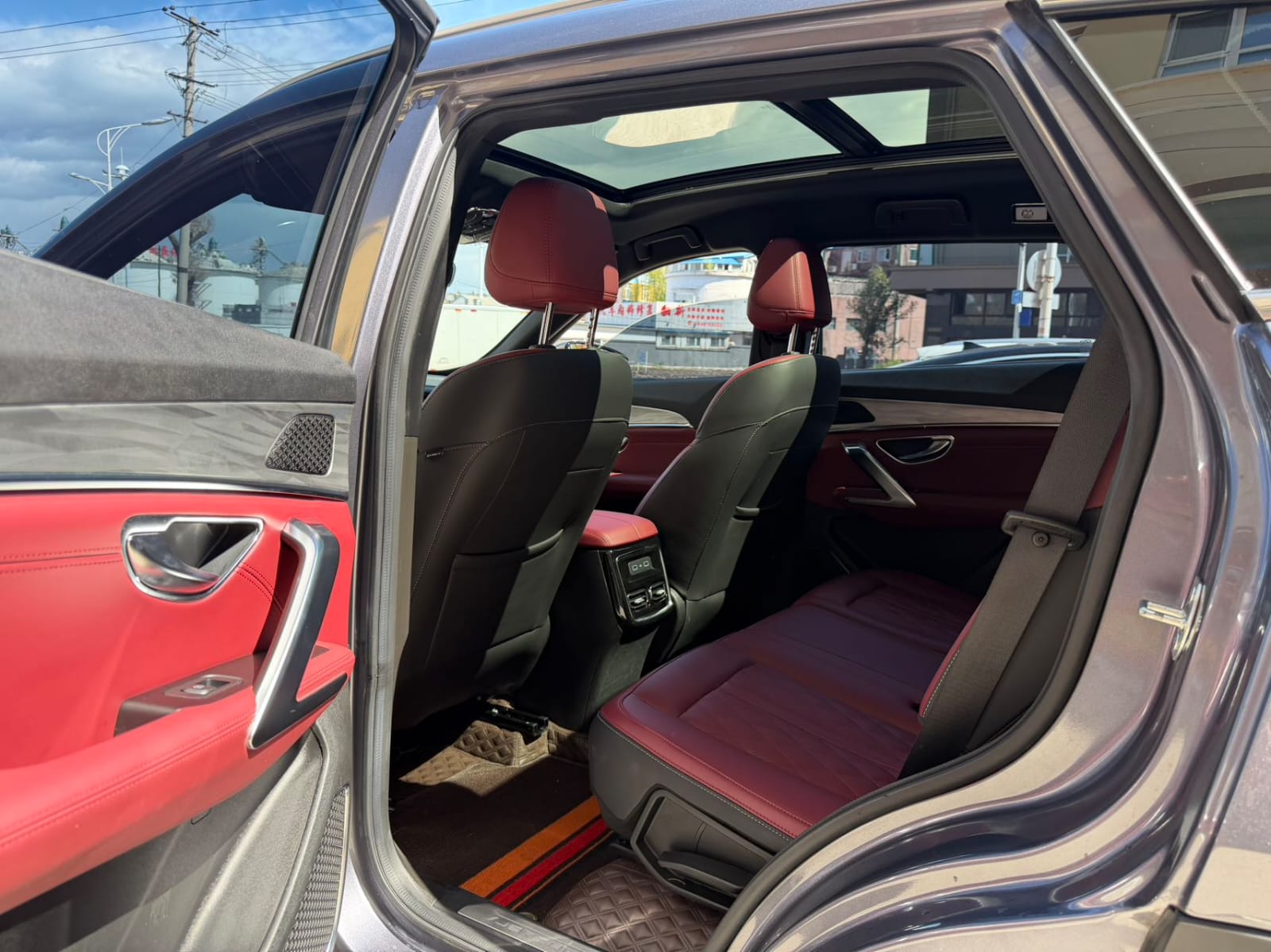 Jetour X70 PLUS 1.5T DCT Brave Edition