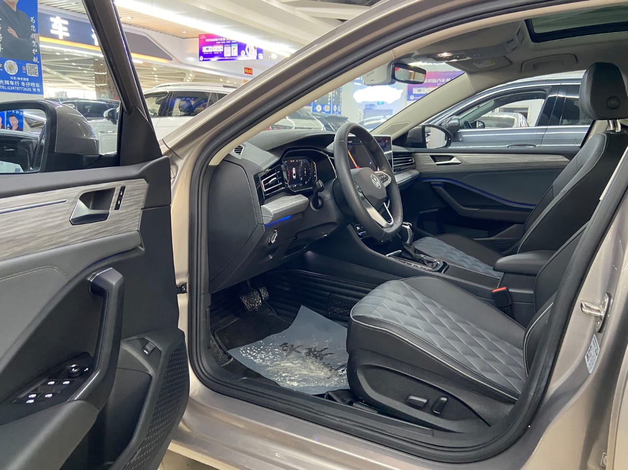 Volkswagen Sagitar 280TSI DSG