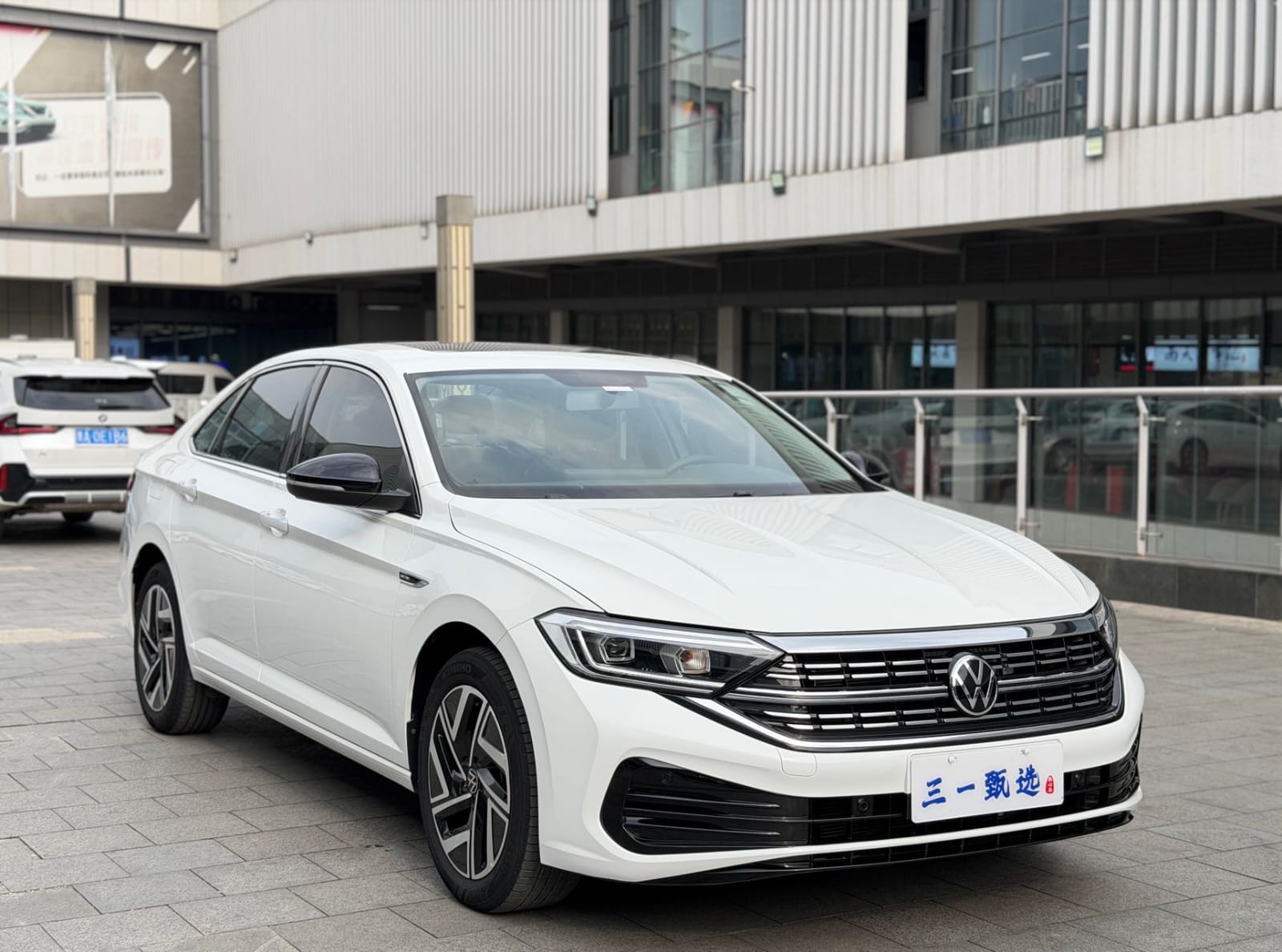 Volkswagen Sagitar 280TSI DSG