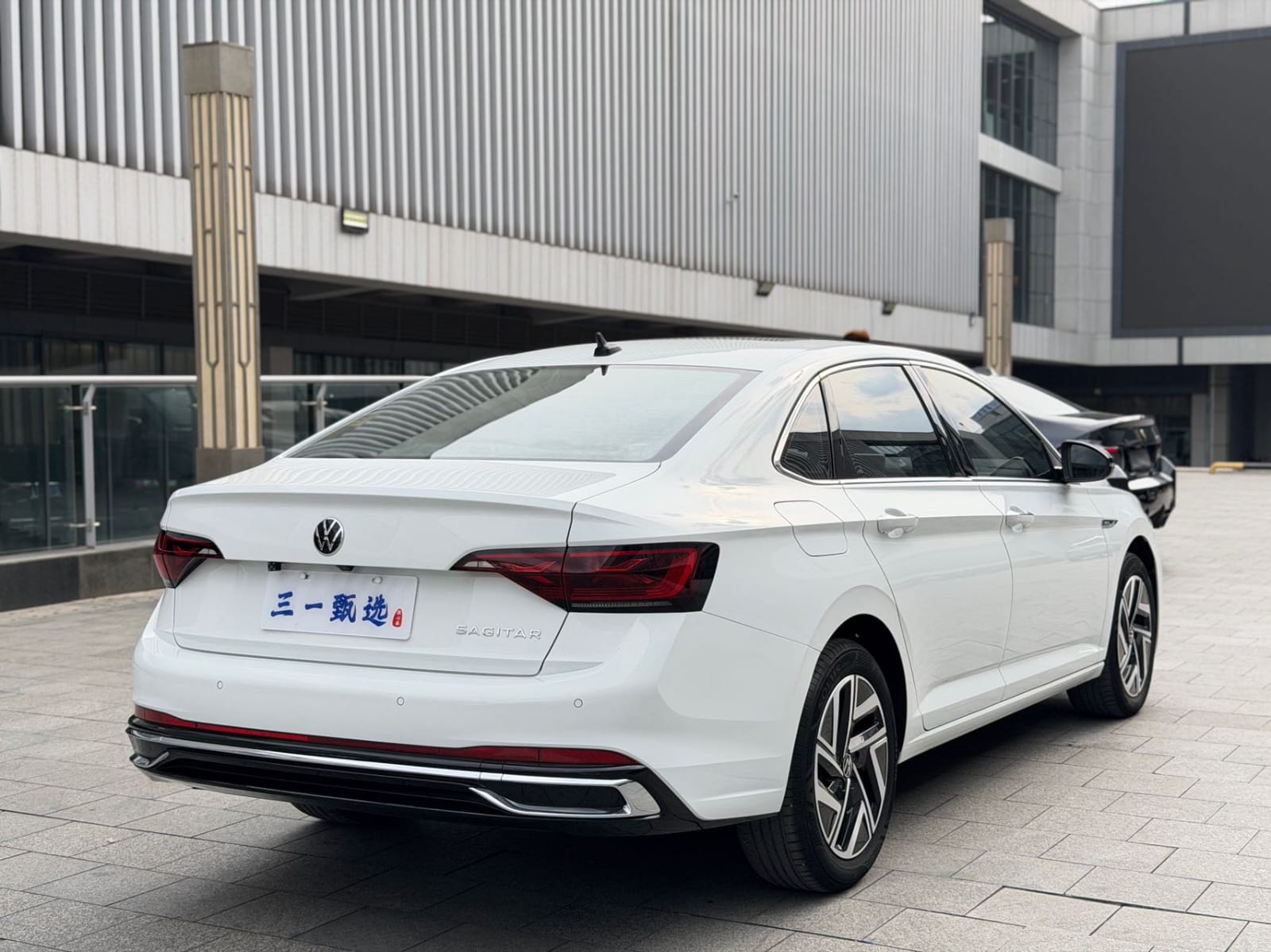 Volkswagen Sagitar 280TSI DSG