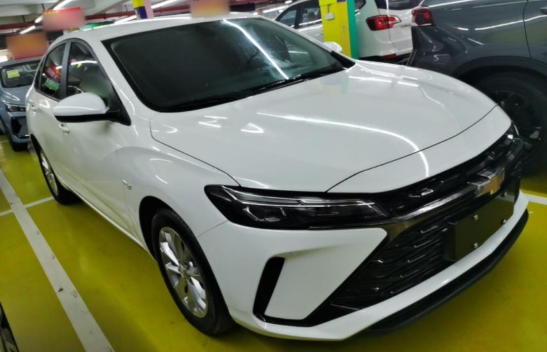 Chevrolet Monza (Cruze) 1.5L