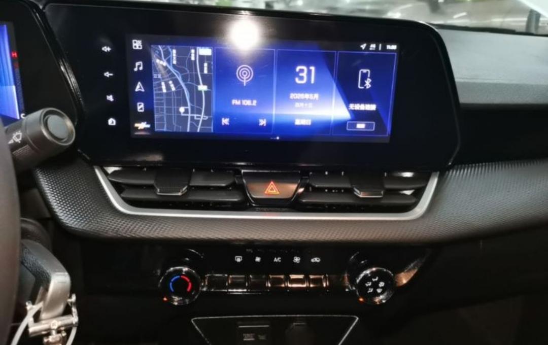 Chevrolet Monza (Cruze) 1.5L