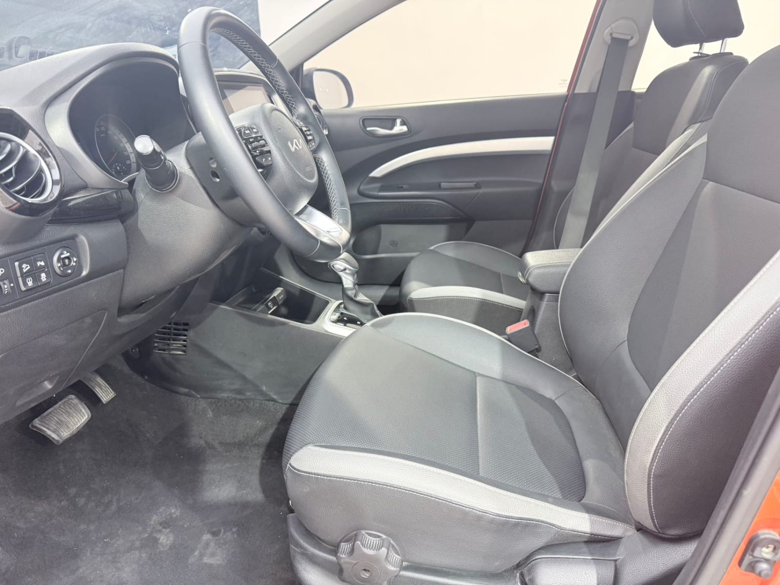 Kia KX1 CVT Skylight Edition