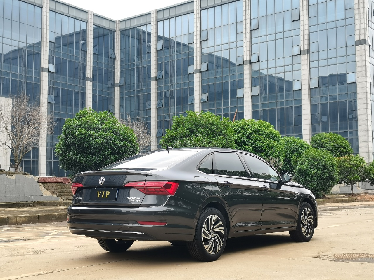 Volkswagen Sagitar 280TSI DSG