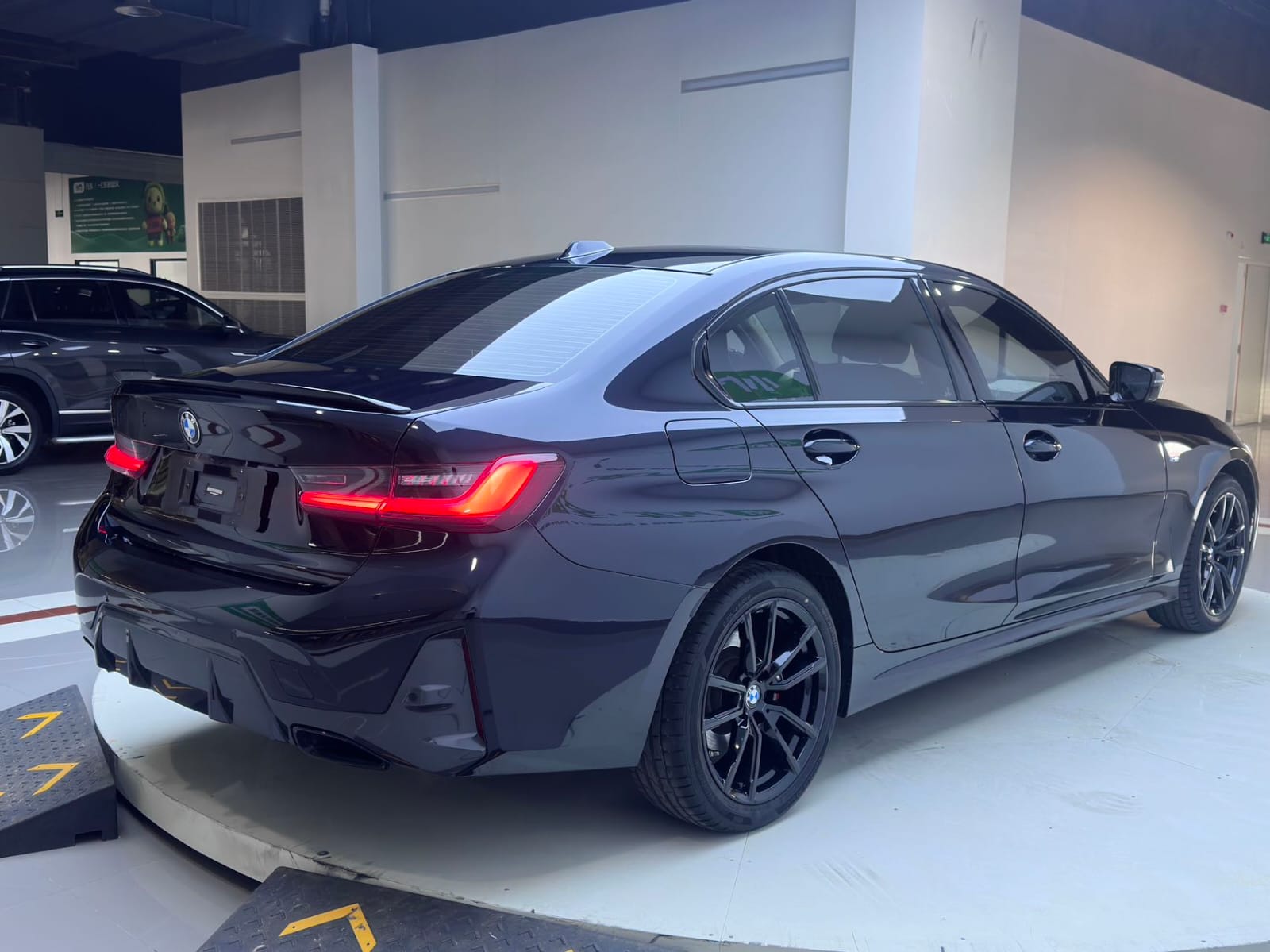 BMW 3 Series 320Li M Sport