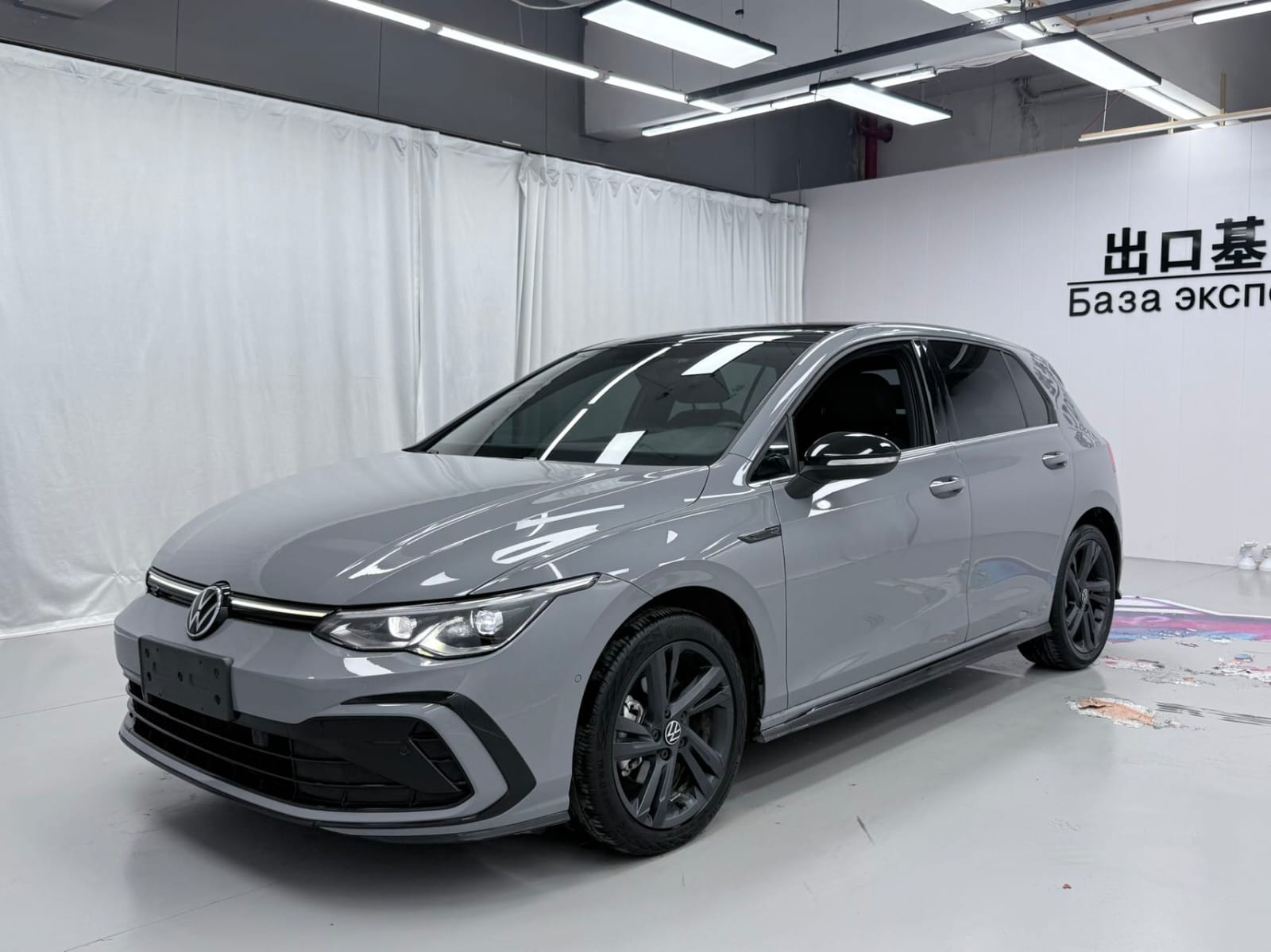 Volkswagen Golf 280TSI DSG R-Line