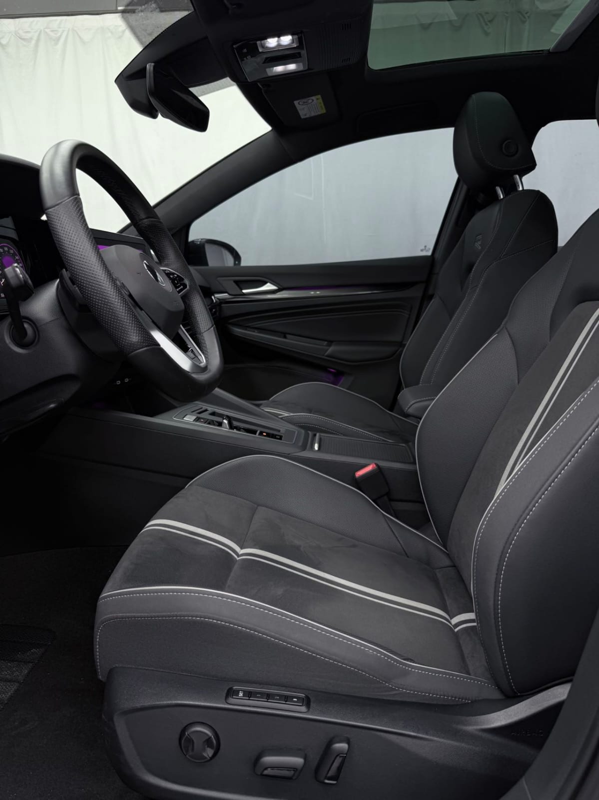 Volkswagen Golf 280TSI DSG R-Line
