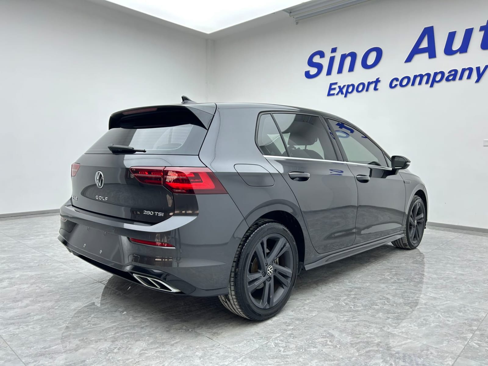 Volkswagen Golf 8 R-Line 1.4TSI 280TSI