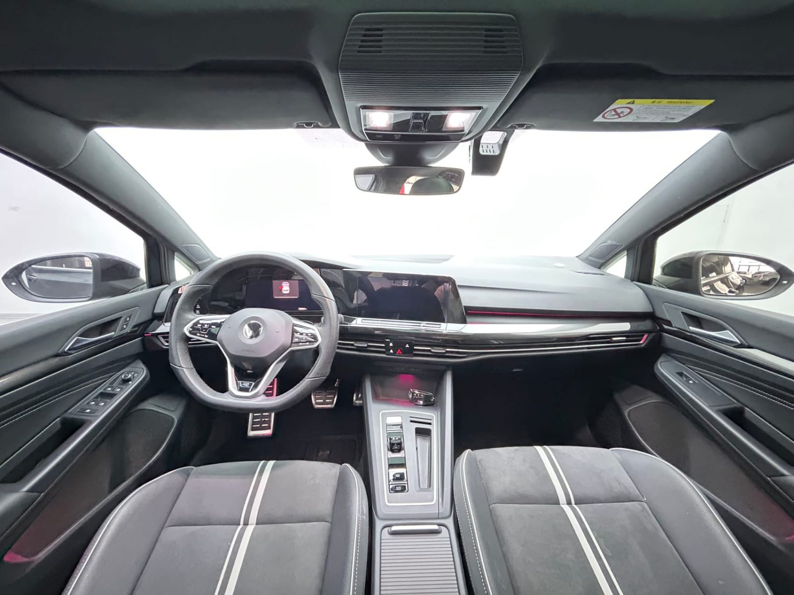 Volkswagen Golf 8 R-Line 1.4TSI 280TSI