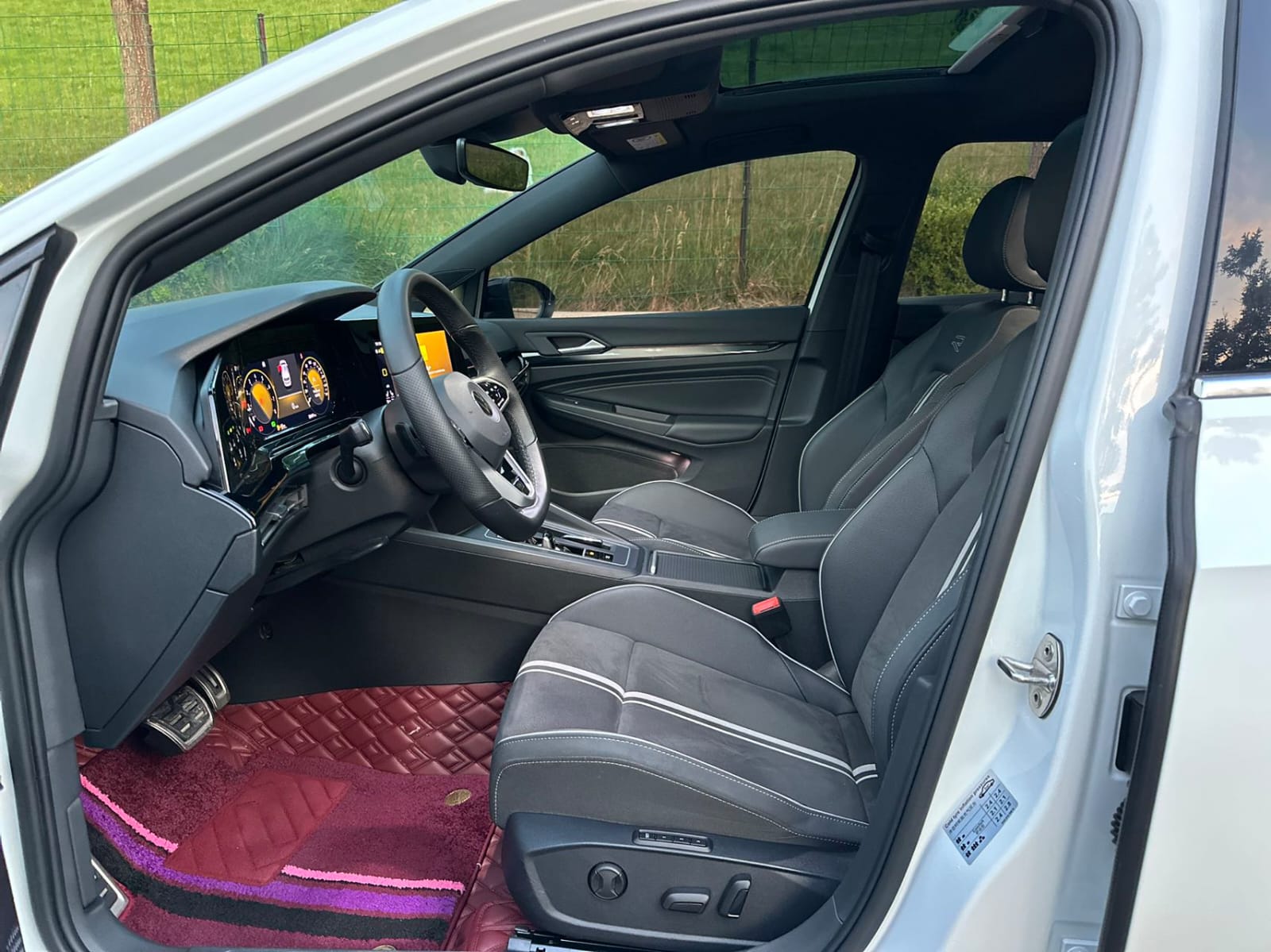 Volkswagen Golf 280TSI DSG R-Line
