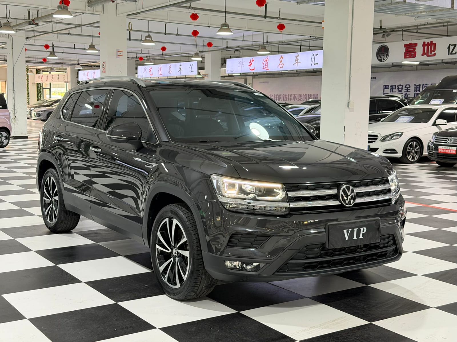 Volkswagen Tharu 280TSI Deluxe Edition