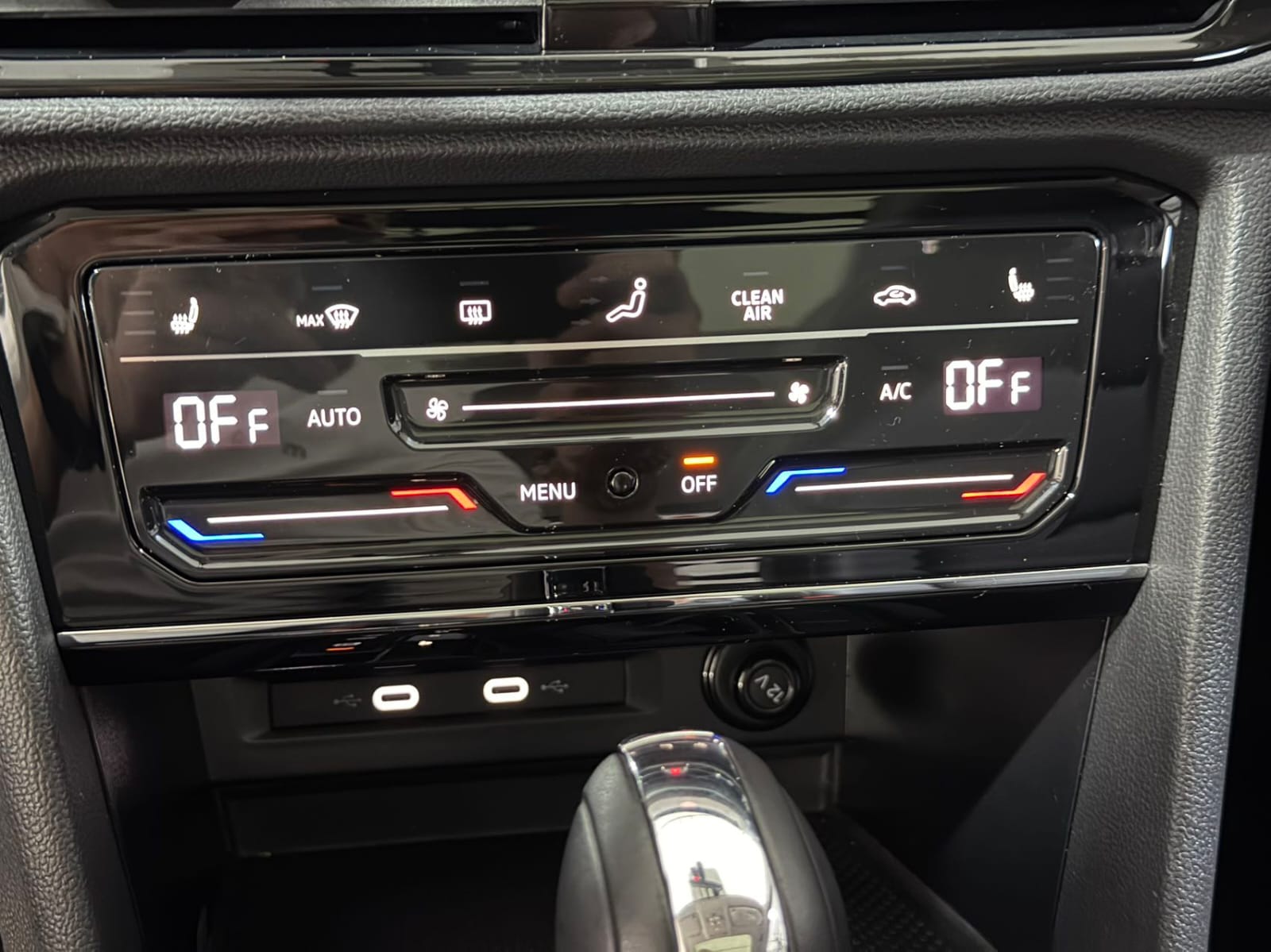 Volkswagen Tharu 280TSI Deluxe Edition
