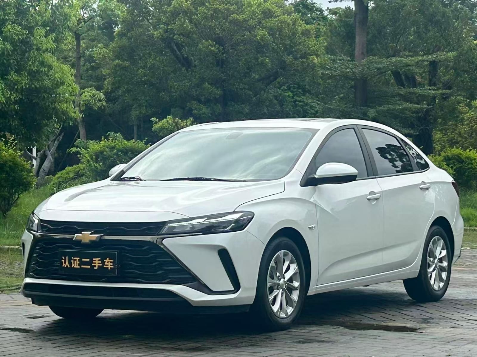 Chevrolet Monza (Cruze) 1.5L