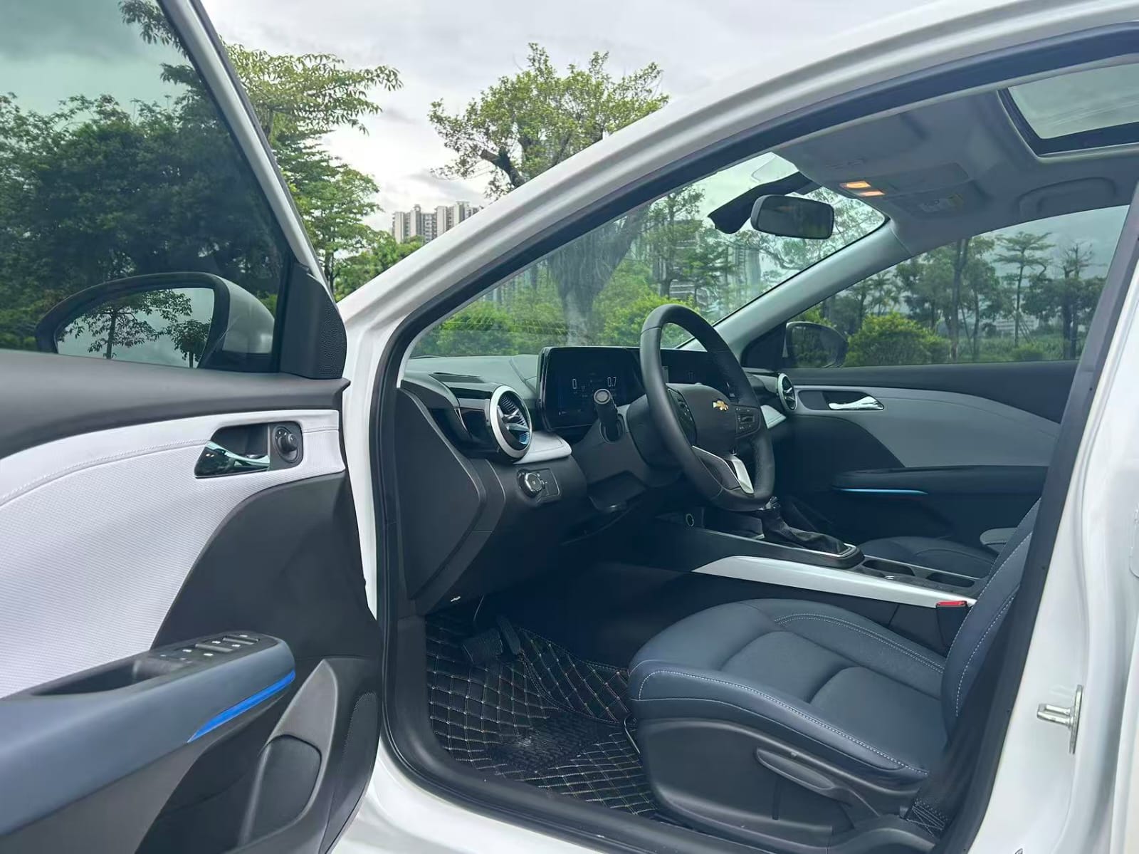 Chevrolet Monza (Cruze) 1.5L