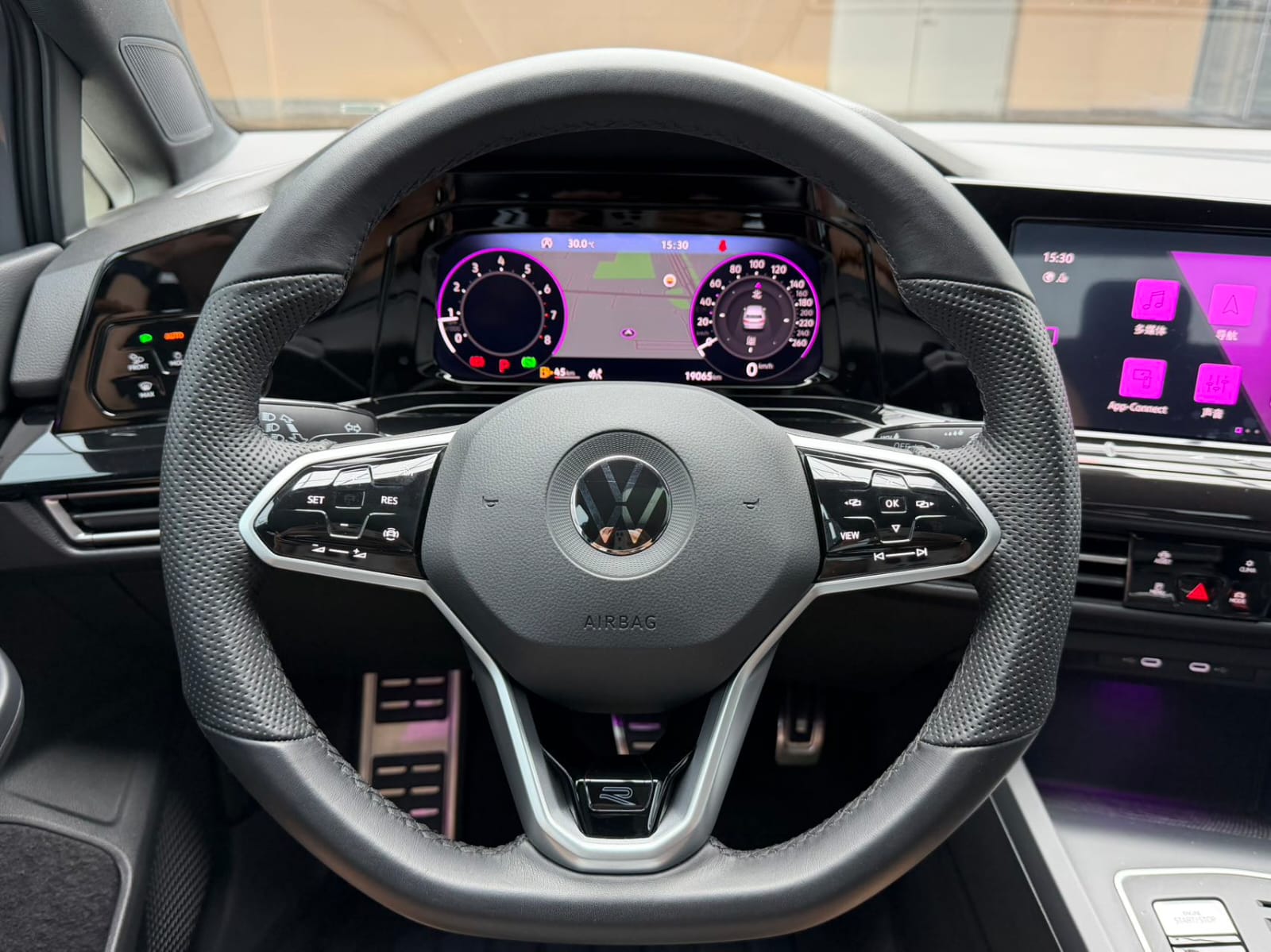 Volkswagen Golf 280TSI DSG R-Line