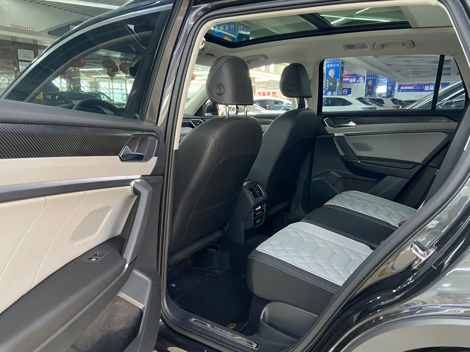 Volkswagen Tayron 1.4T 280TSI Deluxe PLUS Premium Edition