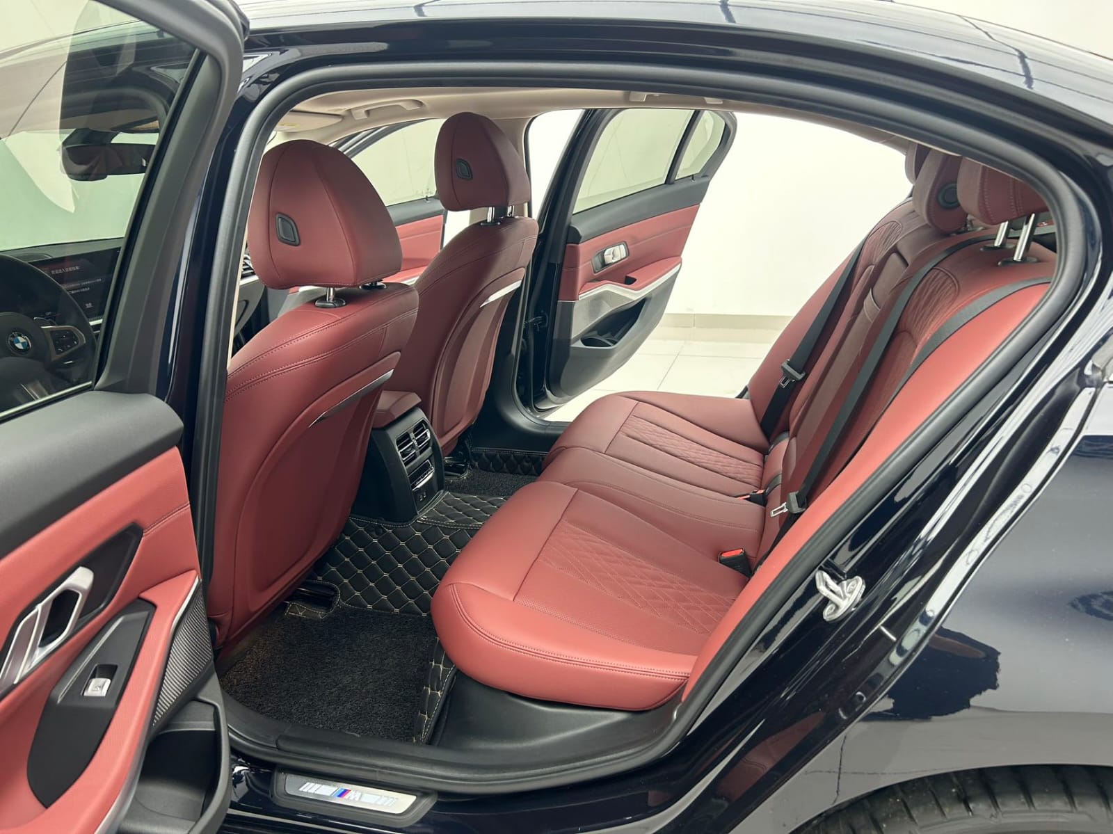 BMW 3 Series 320Li M Sport Suite