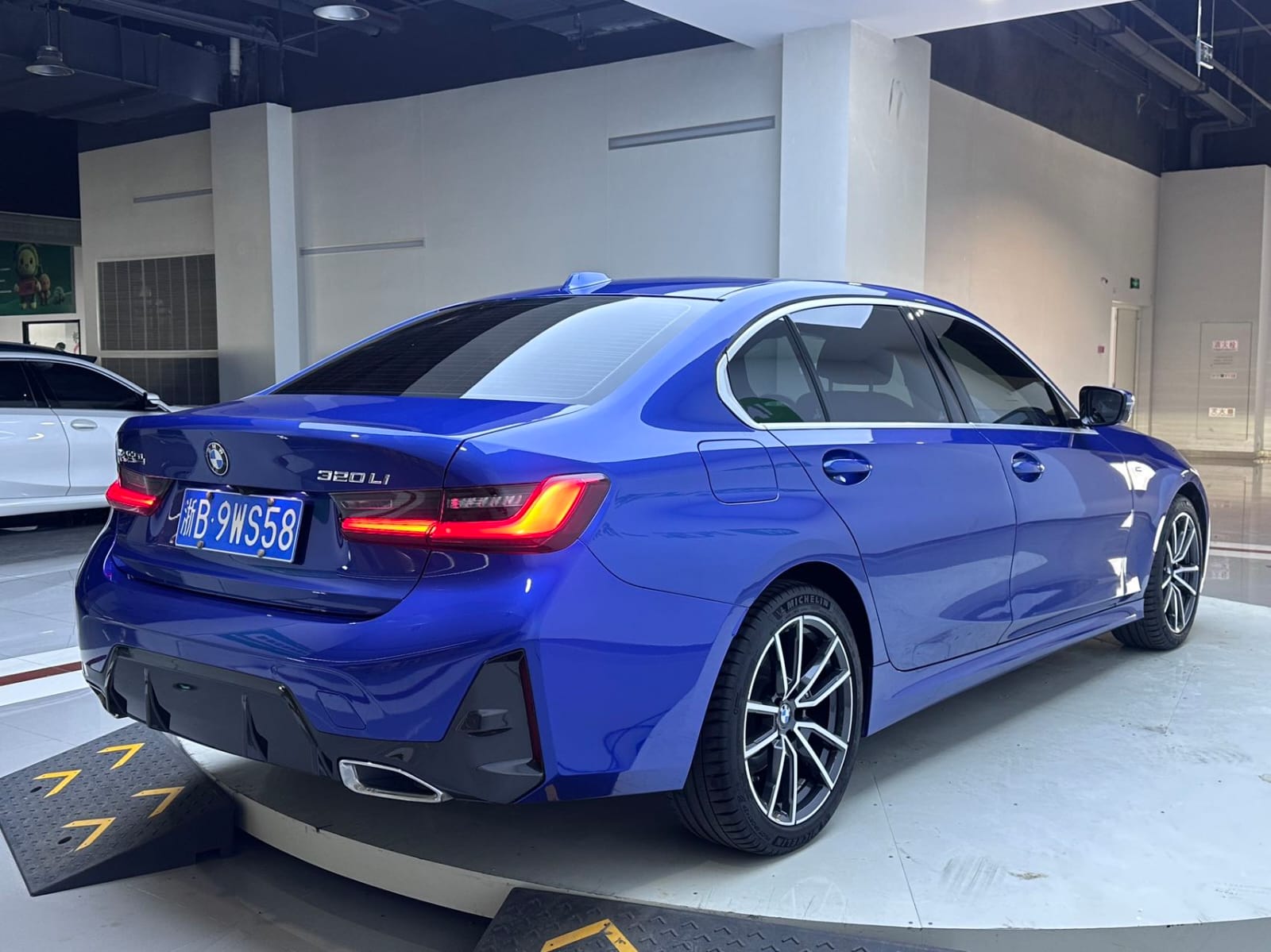 BMW 3 Series 320Li M Sport